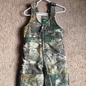 Realtree Camo - Lined overalls/snow pants
